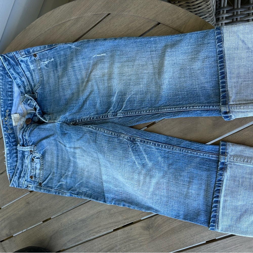 Earl Jeans Capris with Natural Fading